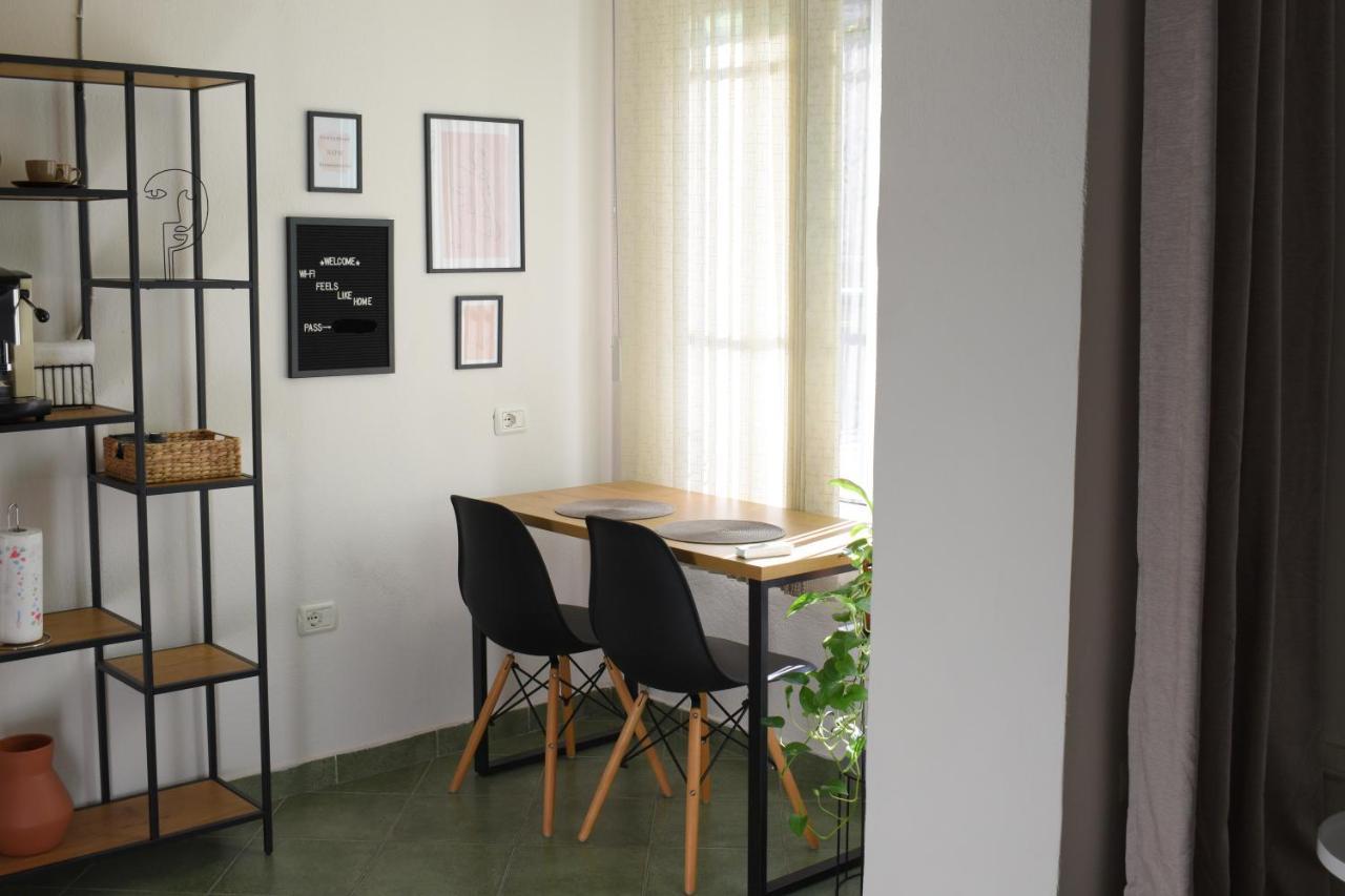 Feels Like Home Studio Apartments - Flh Albania Tirana Exterior foto