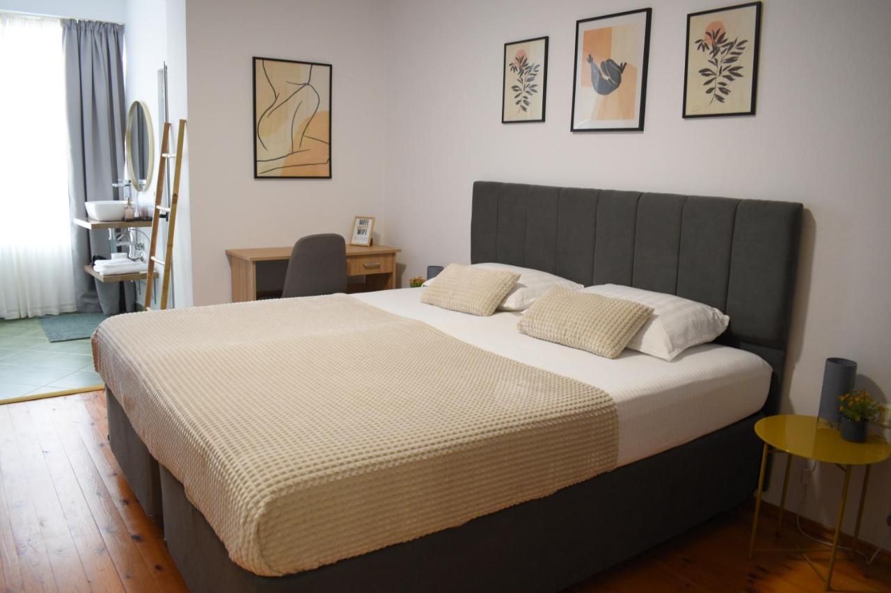 Feels Like Home Studio Apartments - Flh Albania Tirana Exterior foto